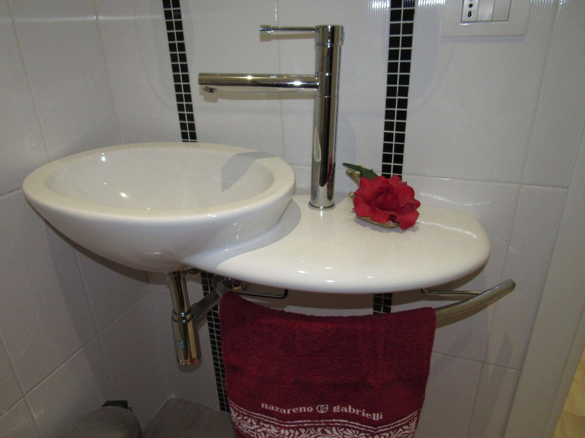 La Voce Del Violino Bed & Breakfast Ragusa Luaran gambar